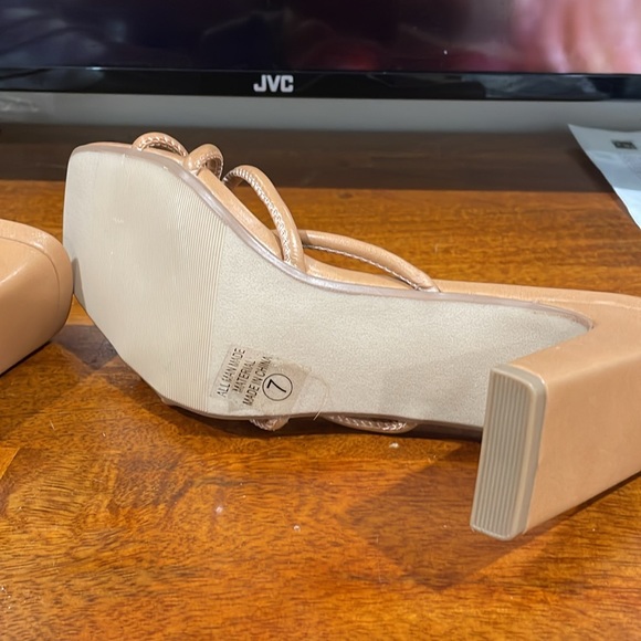 Cute heels - Picture 9 of 12